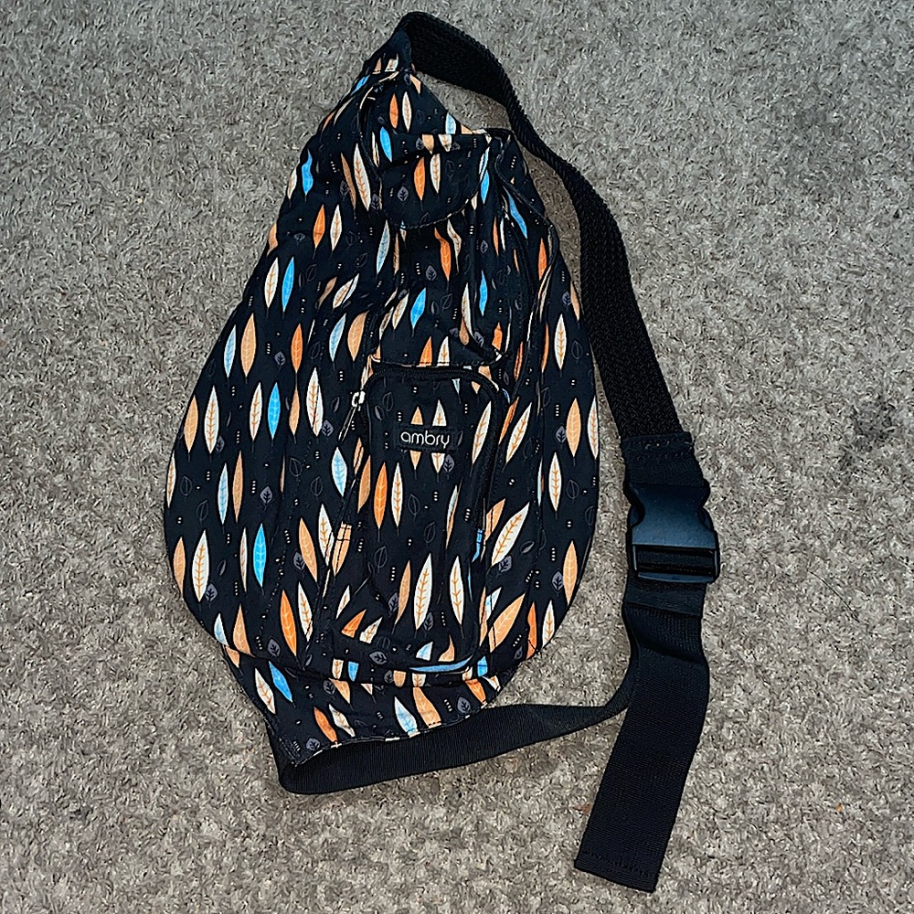 Ambry rope black leaf Slingback bag